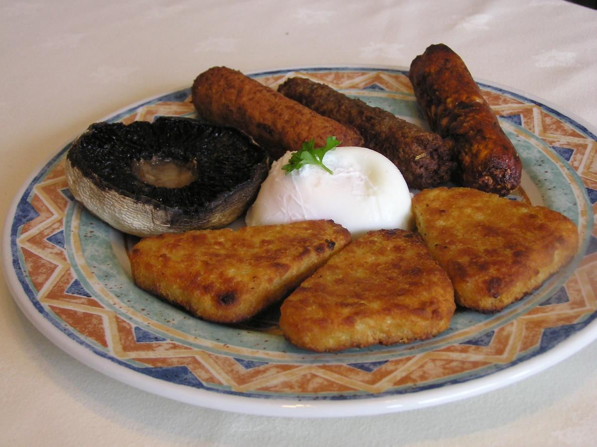 Vegetarian cooked breakfast at Kays Cottage